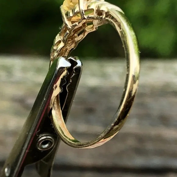 10kt yellow gold citrine ring with white accents - Picture 5 of 14